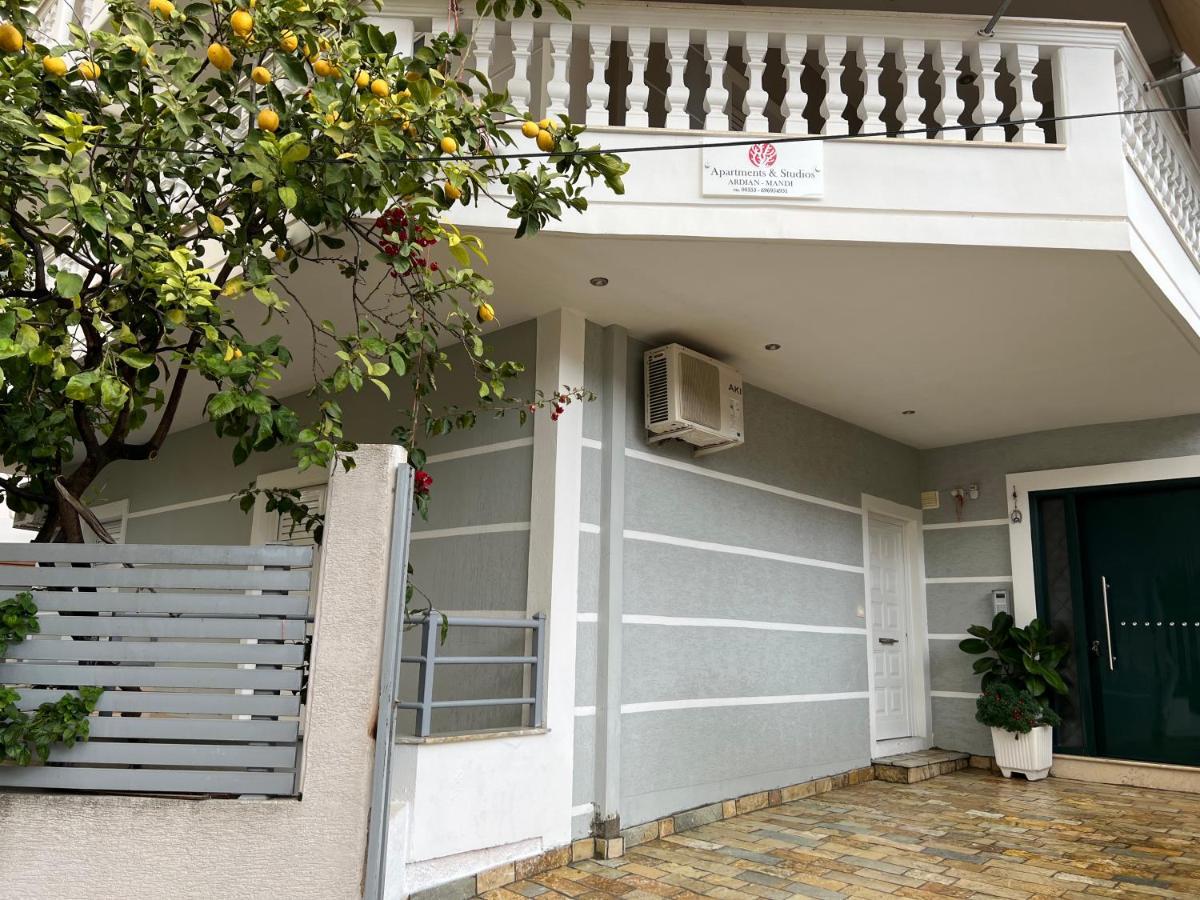 Apartment & Ardian-mandi Sarande-albania *