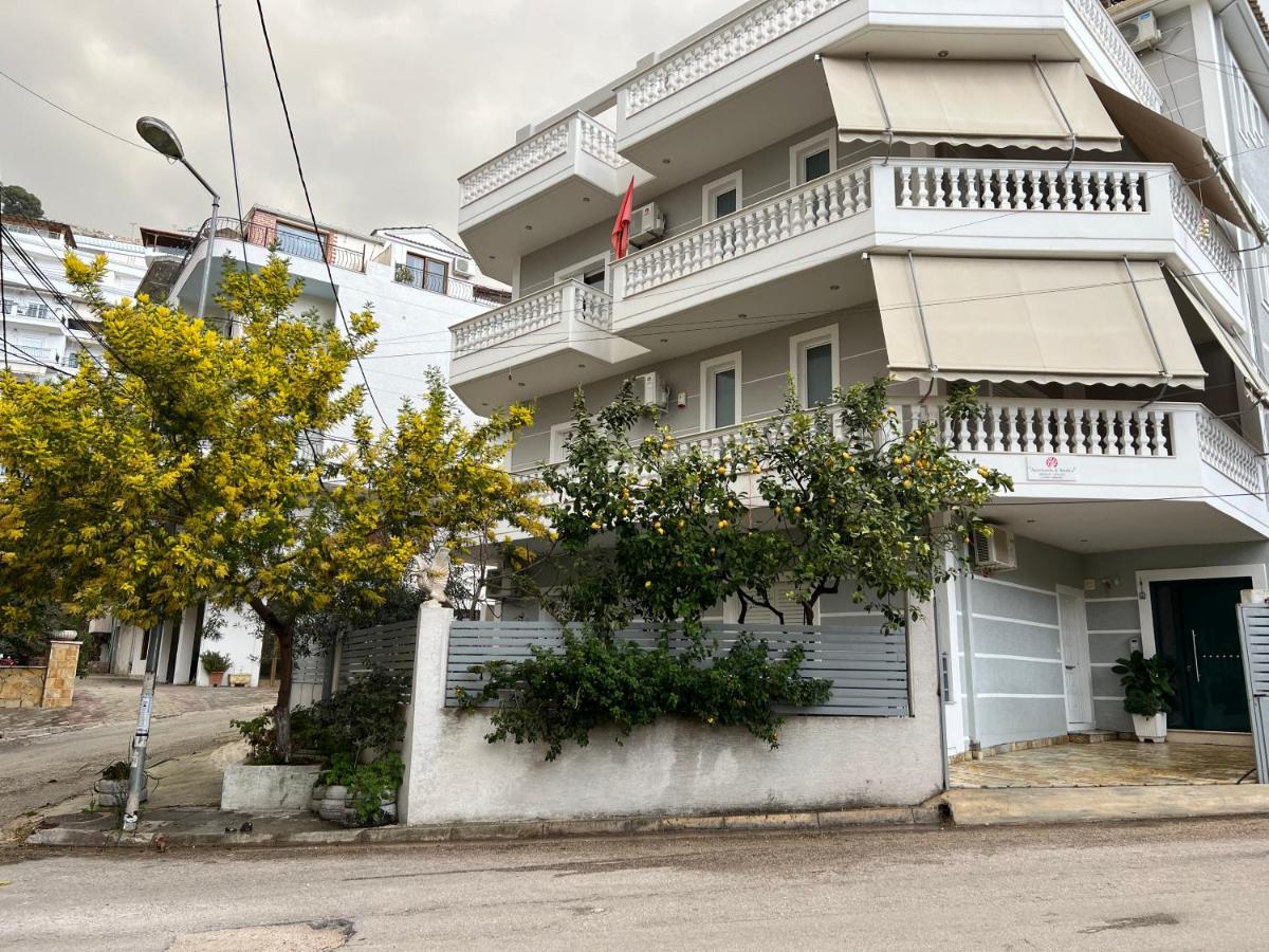 & Ardian-mandi Sarande-albania * Sarande