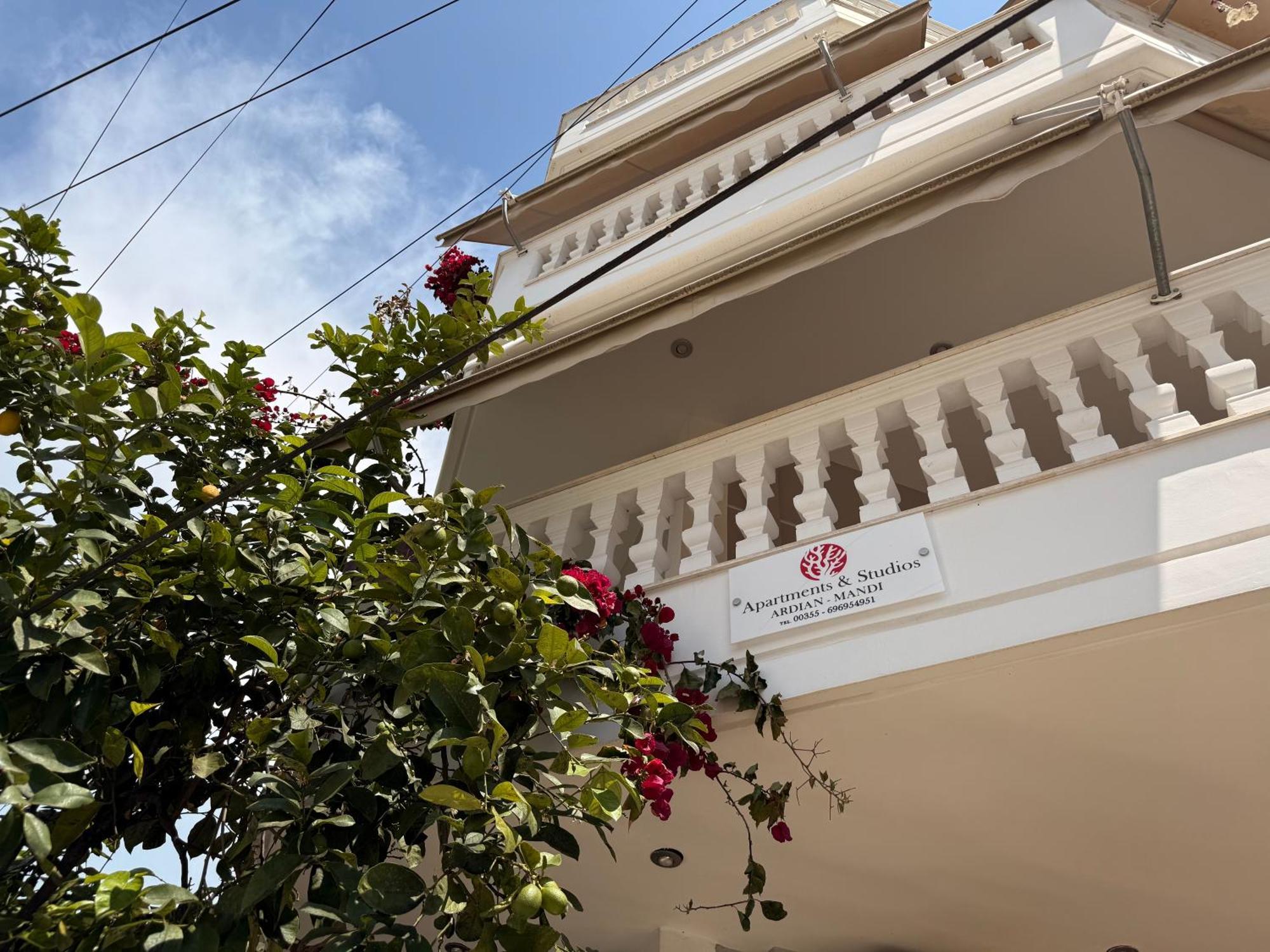 & Ardian-mandi Sarande-albania Apartment Sarande