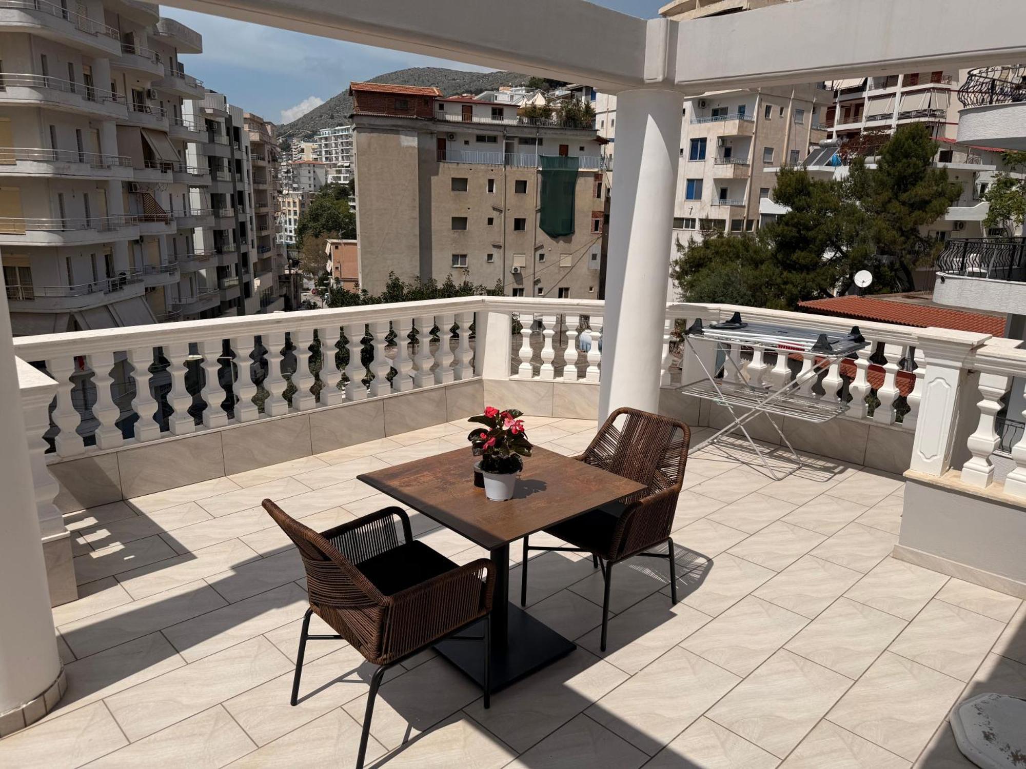 & Ardian-mandi Sarande-albania * Sarande