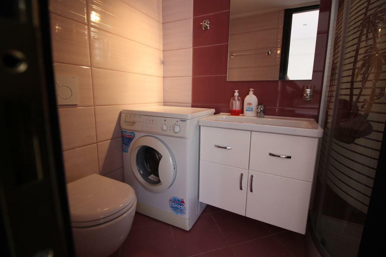 & Ardian-mandi Sarande-albania Apartment